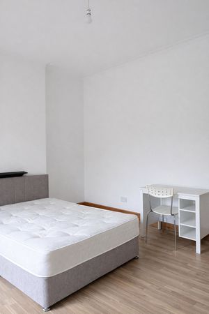 Photo 16- click for photo gallery